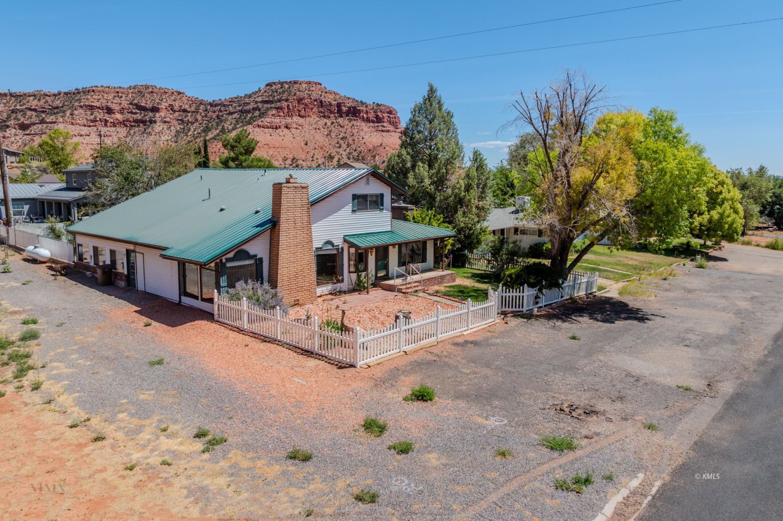 Property Photo 3