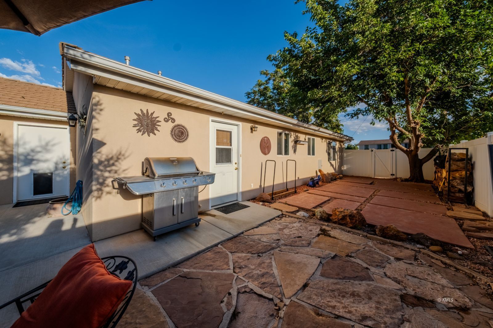 Property Photo 23