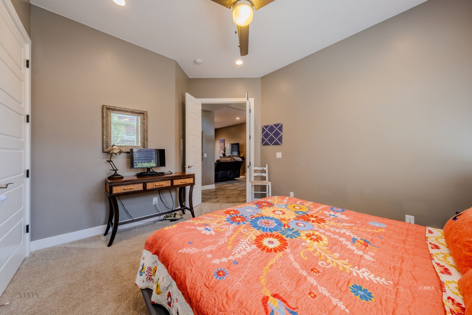 Property Photo 23