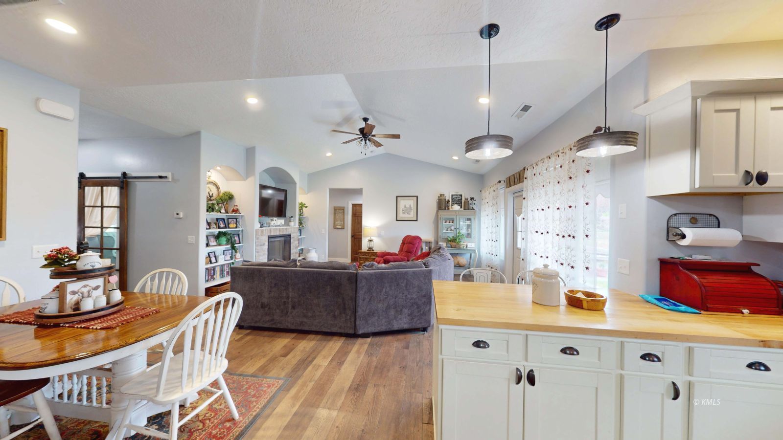 Property Photo 18