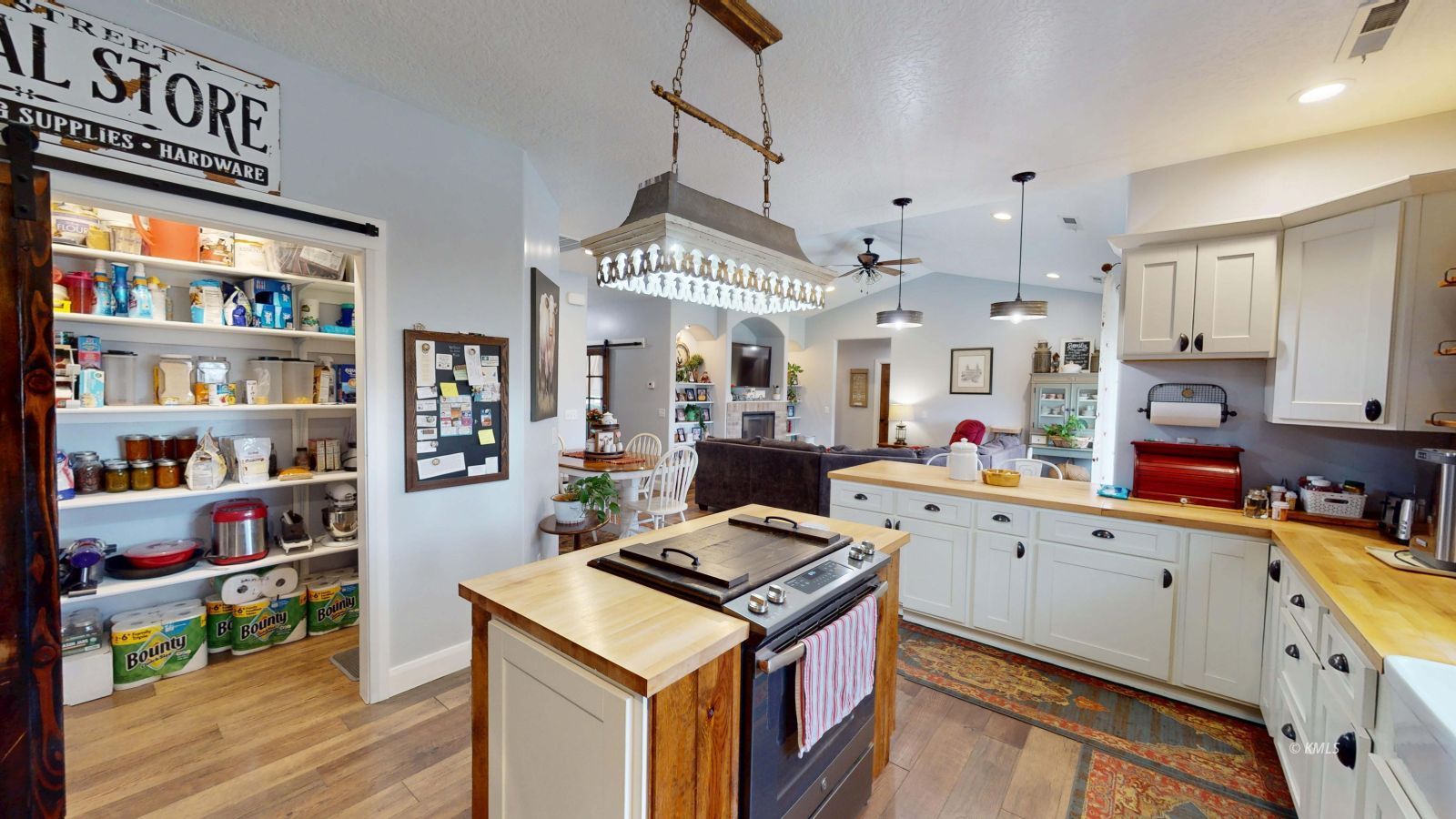 Property Photo 20