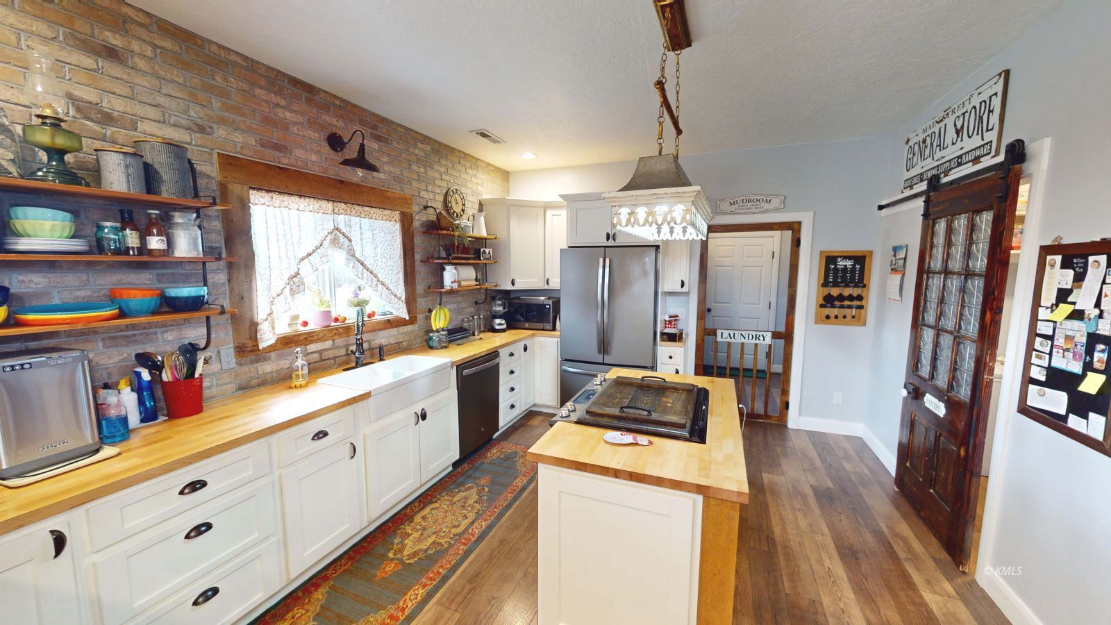 Property Photo 26