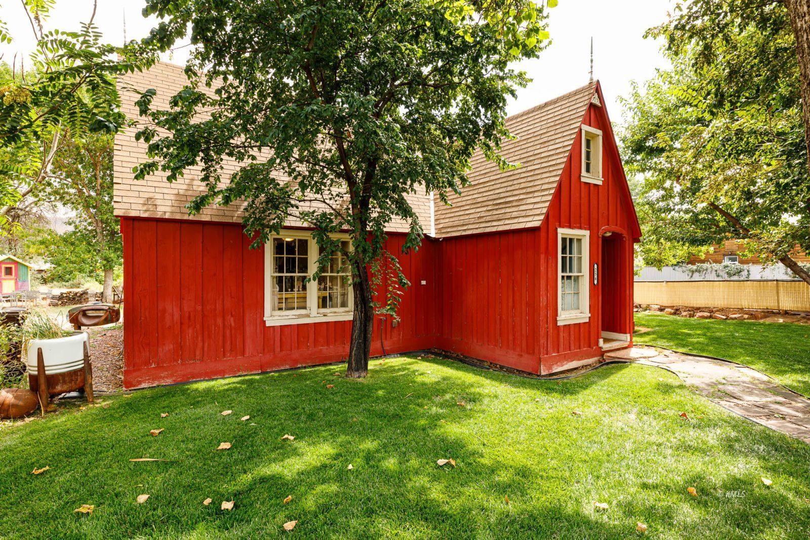 Property Photo 38