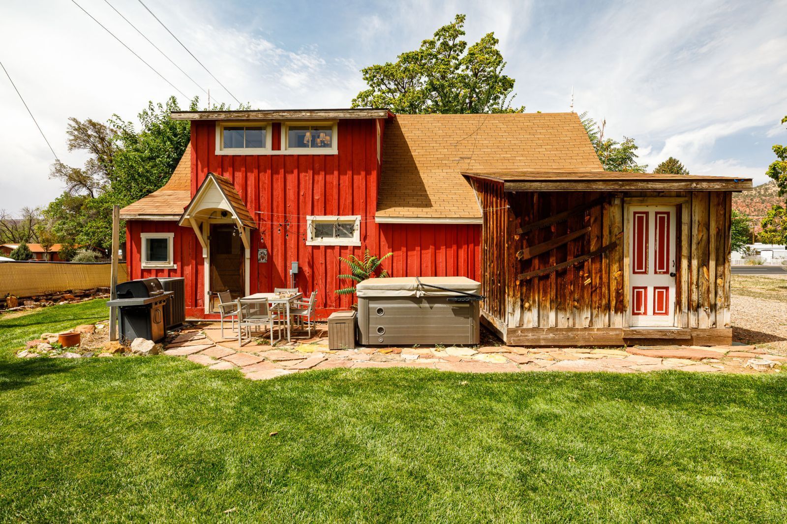 Property Photo 28