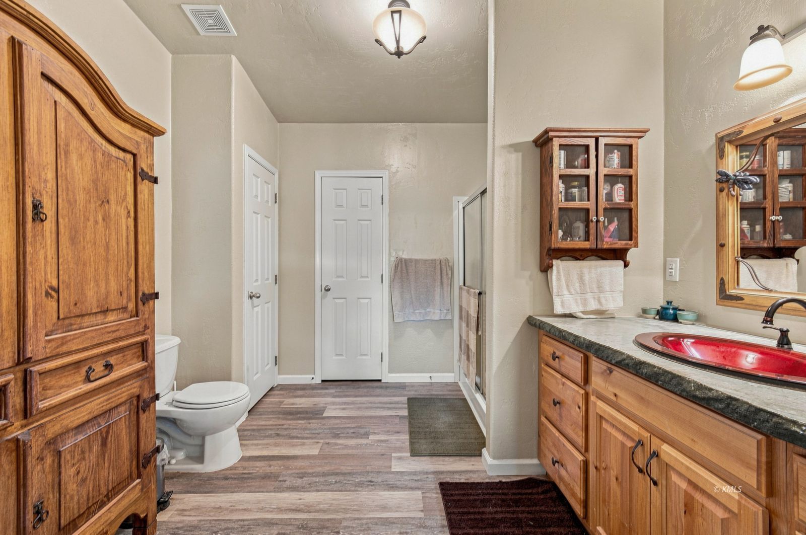 Property Photo 23