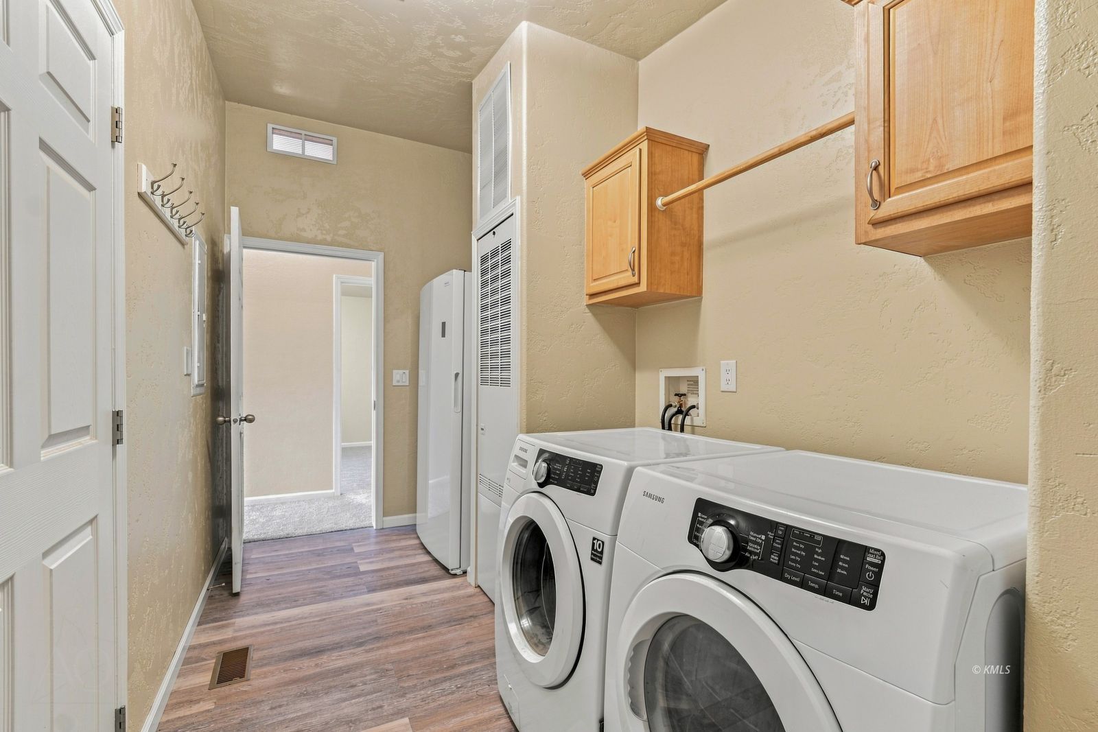 Property Photo 34