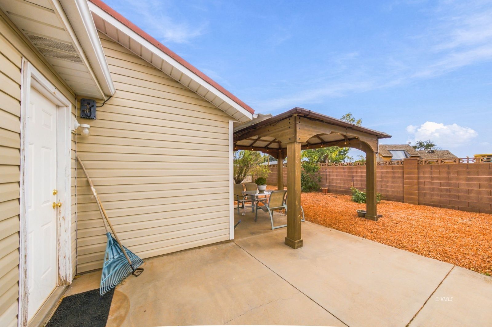 Property Photo 31