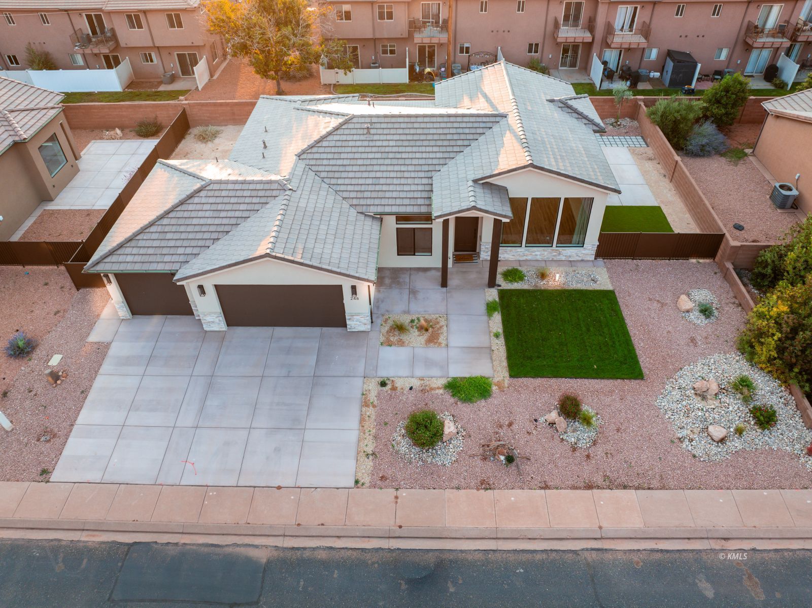 Property Photo 37