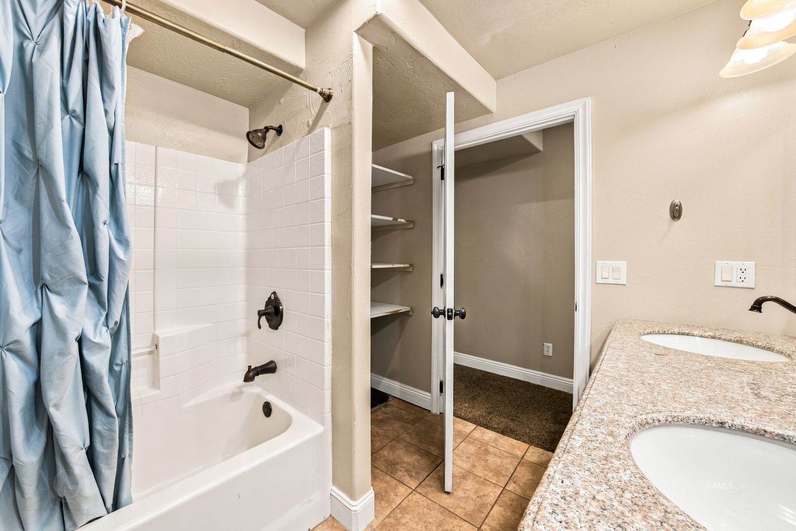 Property Photo 50