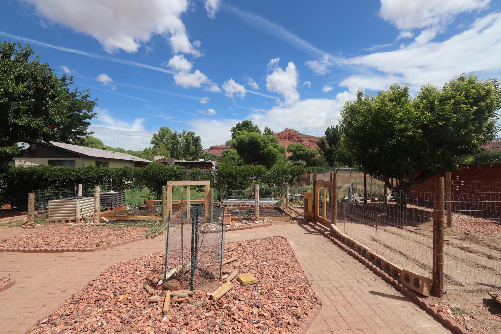 Property Photo 43