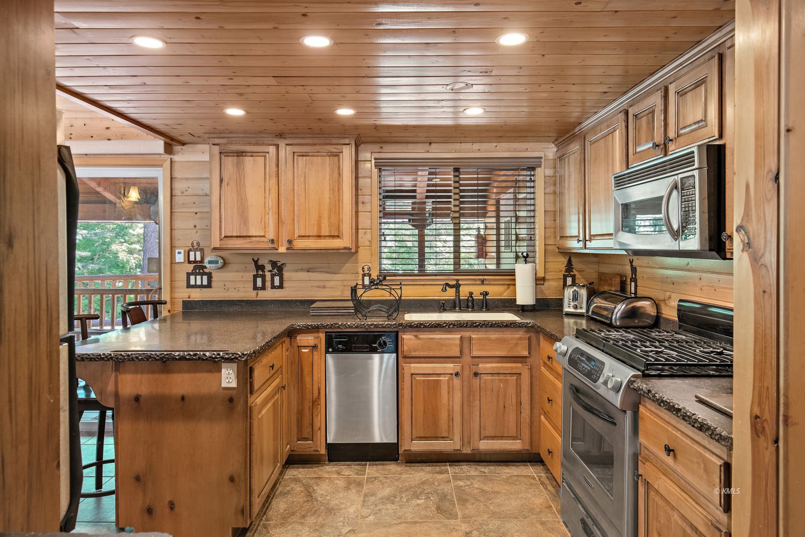 Property Photo 22