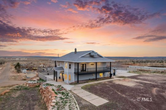 feature listing property photo