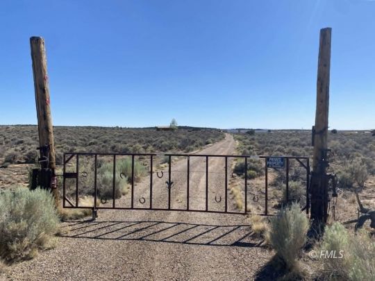 feature listing property photo