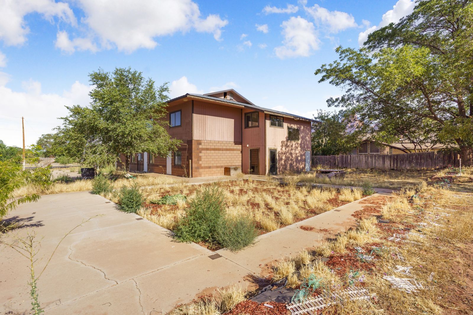 Property Photo 36