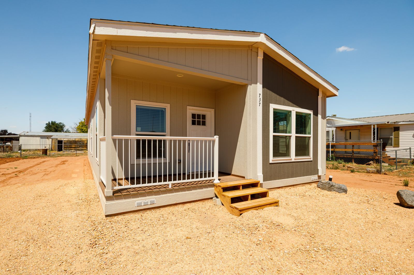 Property Photo 38