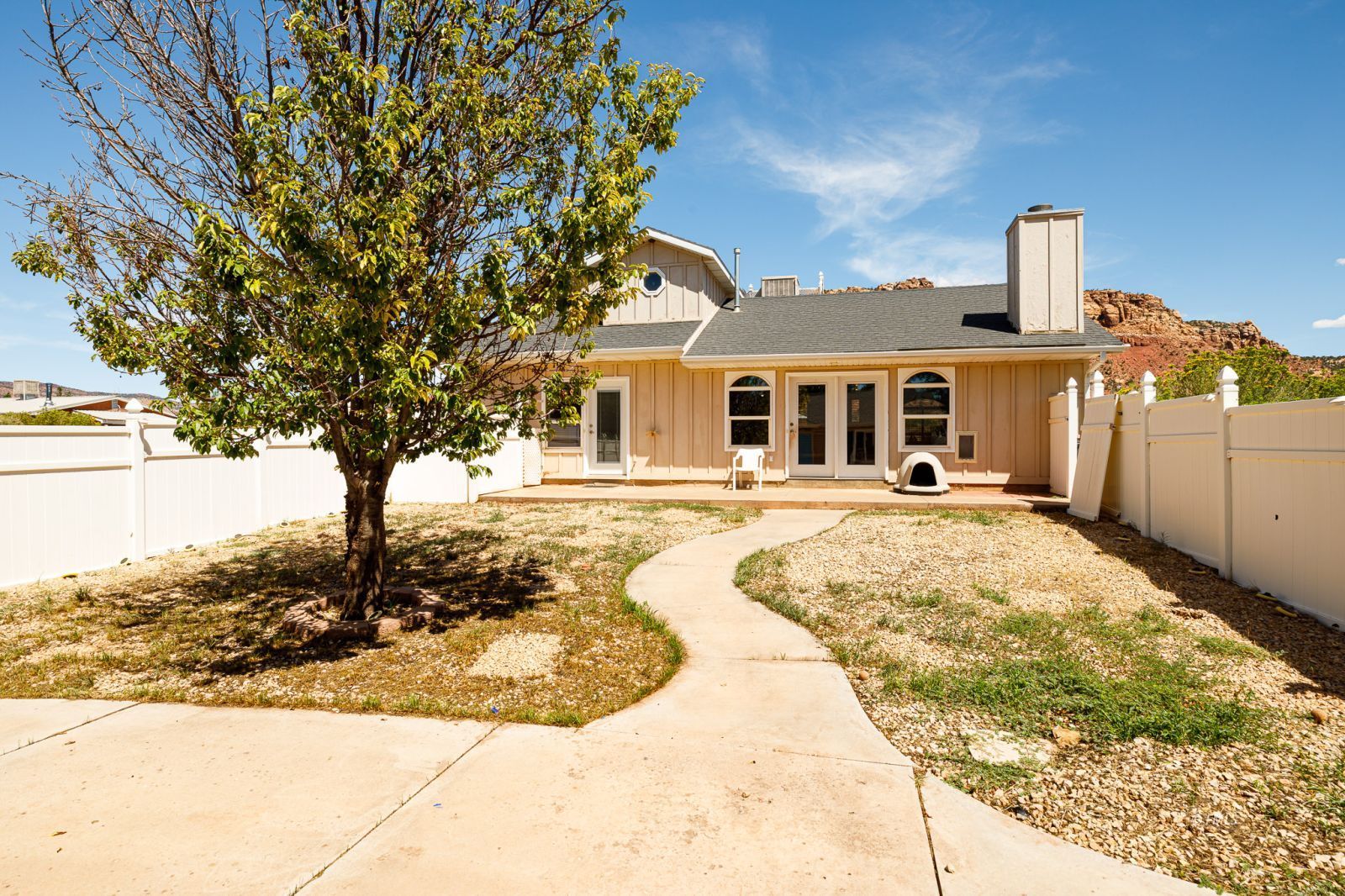Property Photo 25