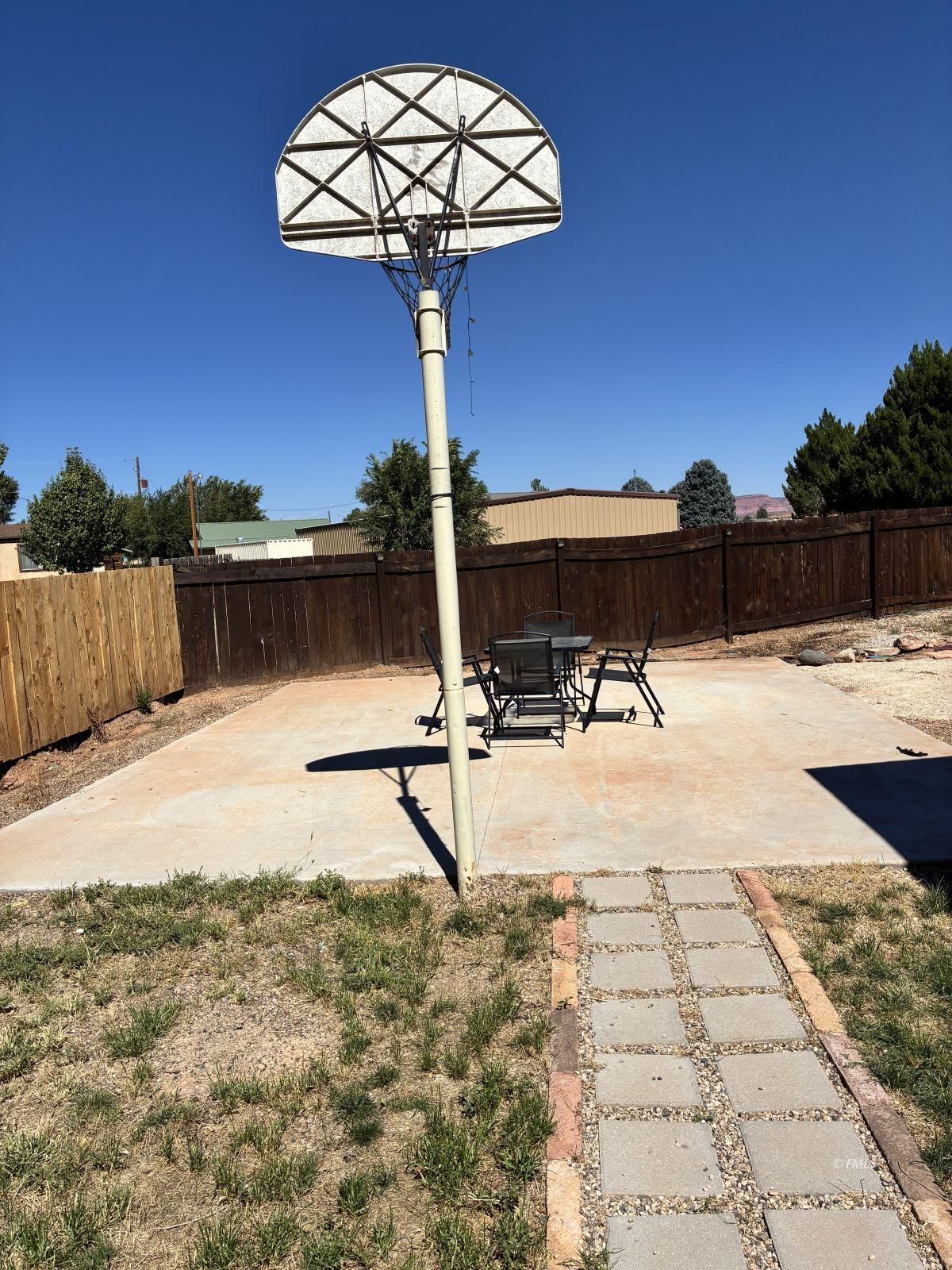 Property Photo 27