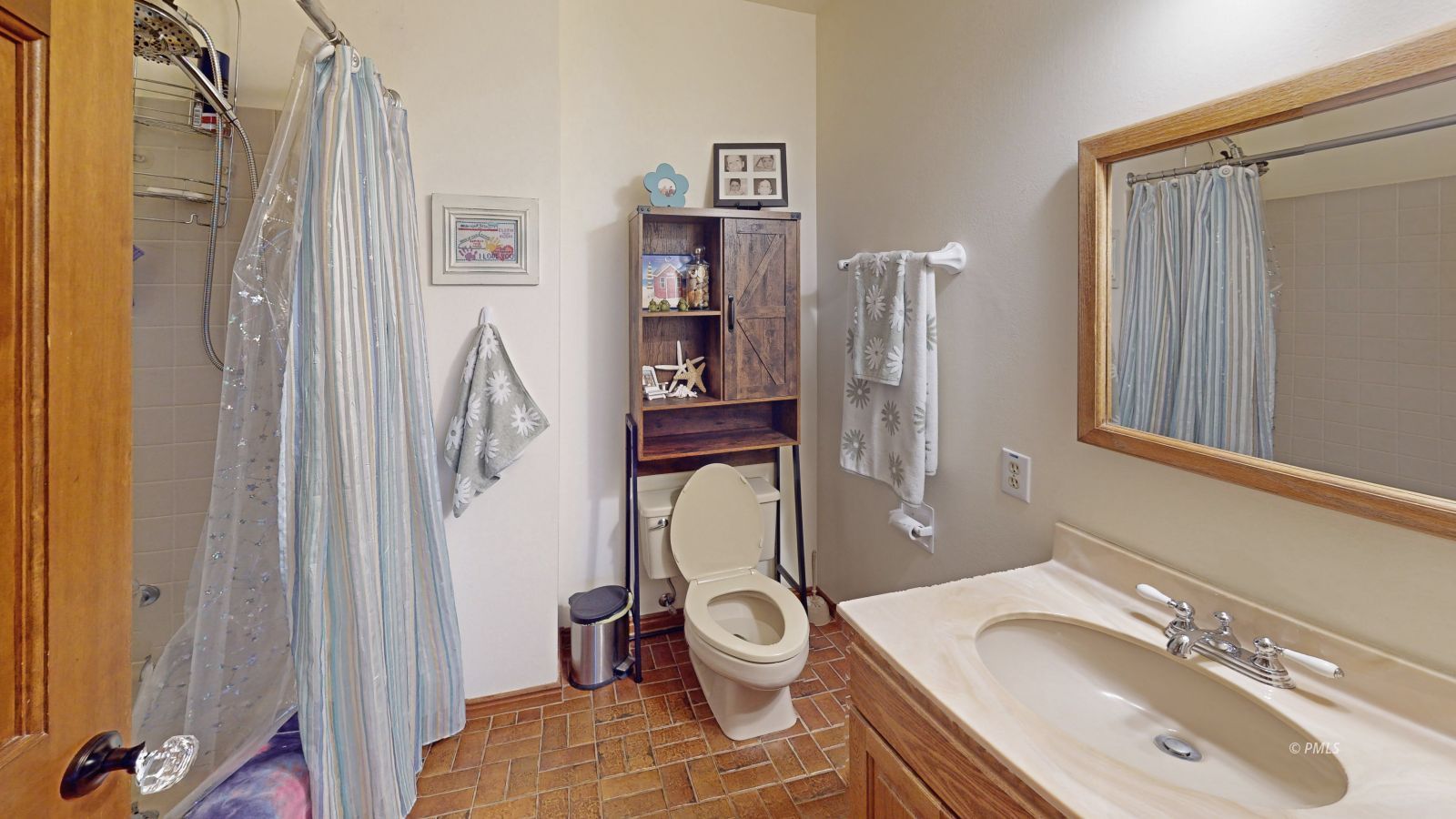 Property Photo 23