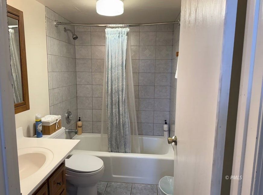Property Photo 28