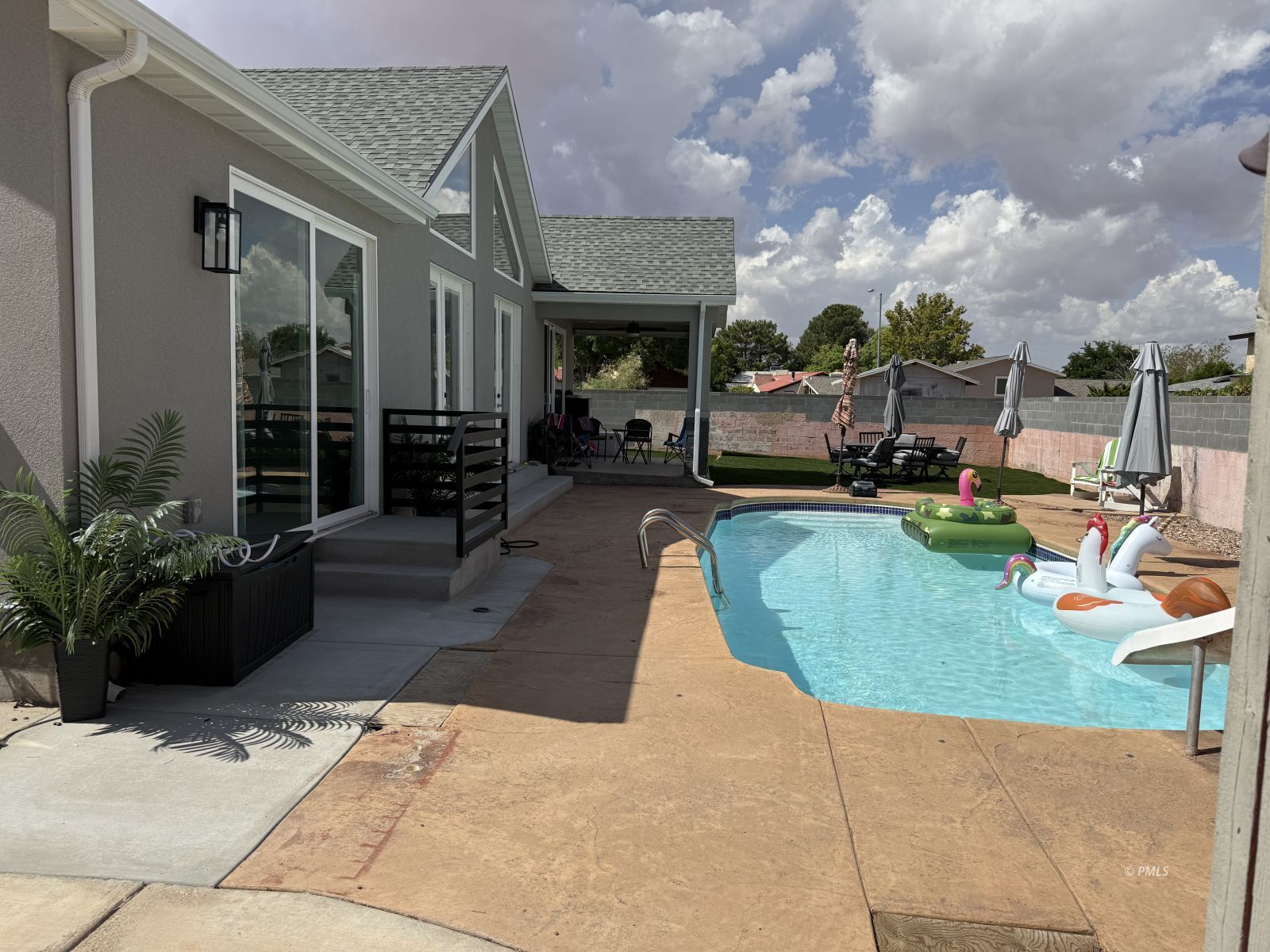 Property Photo 16