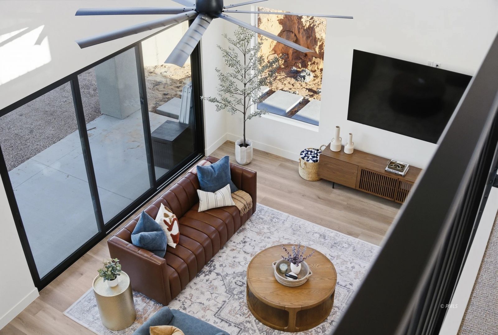 Property Photo 28