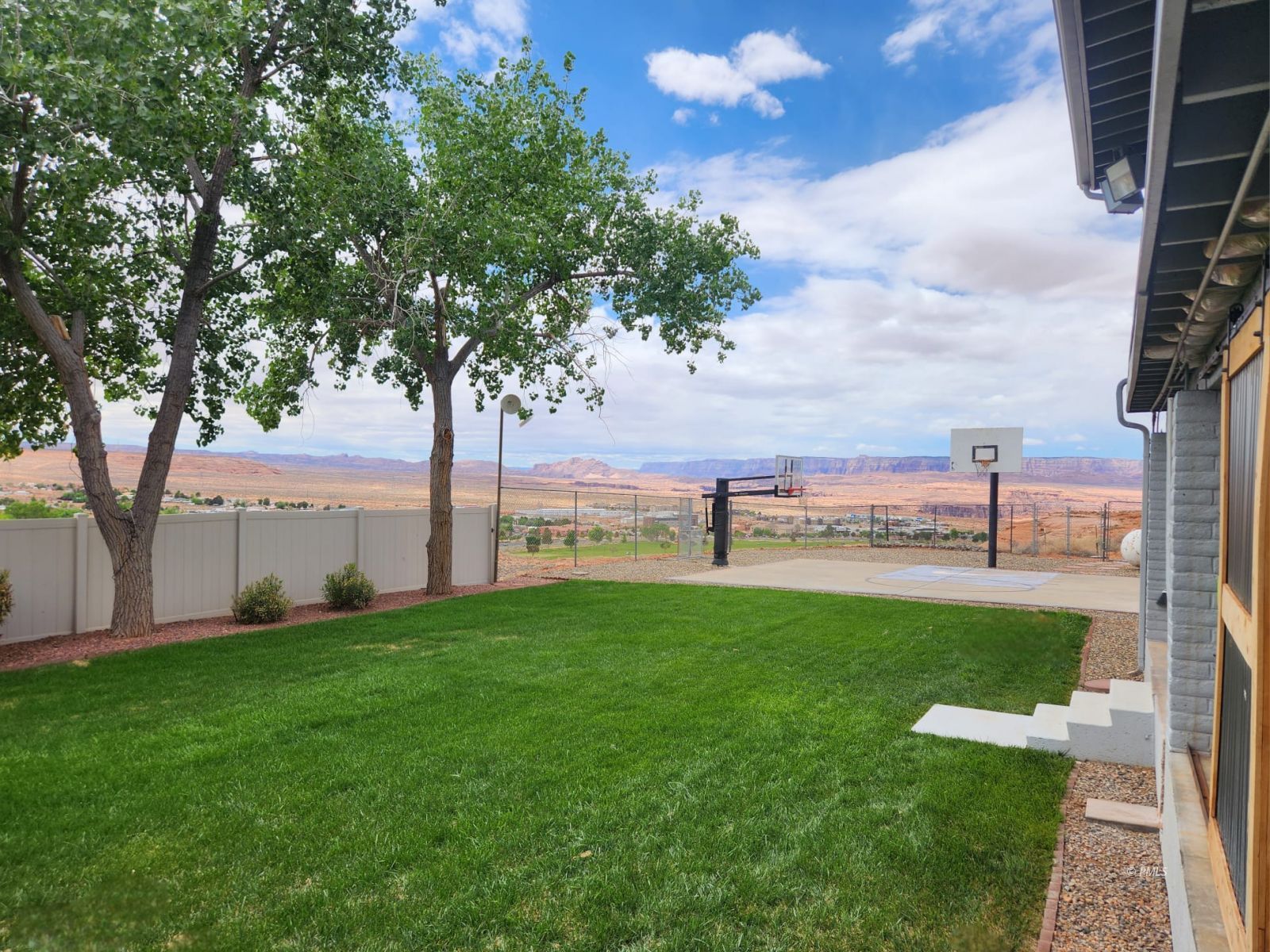 Property Photo 39