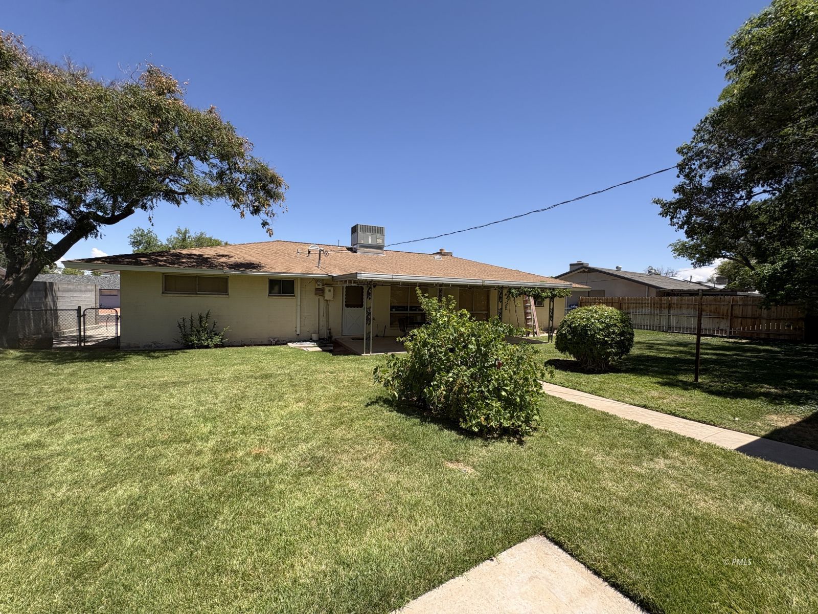 Property Photo 23