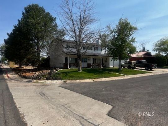 feature listing property photo