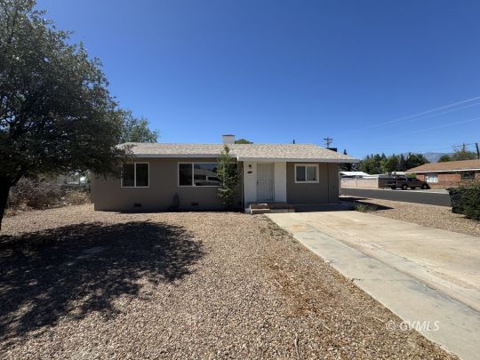 feature listing property photo