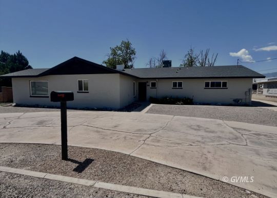 feature listing property photo