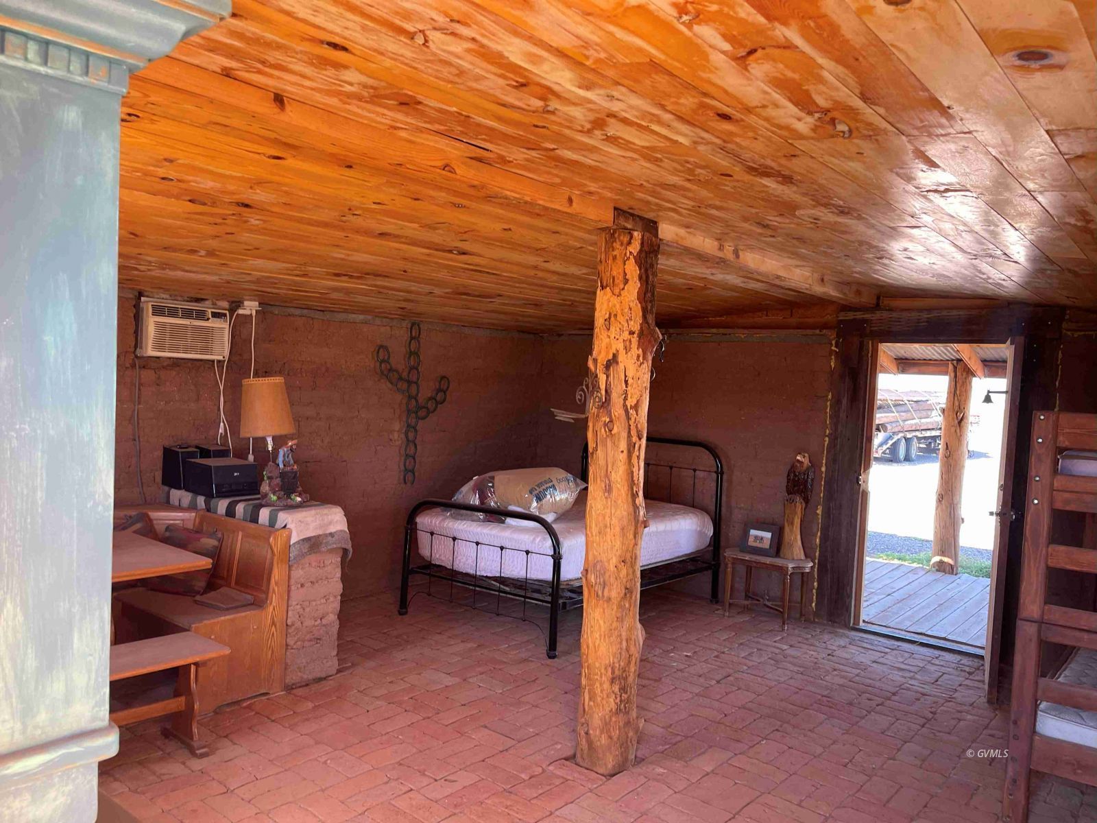 Property Photo 43