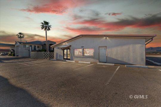 feature listing property photo