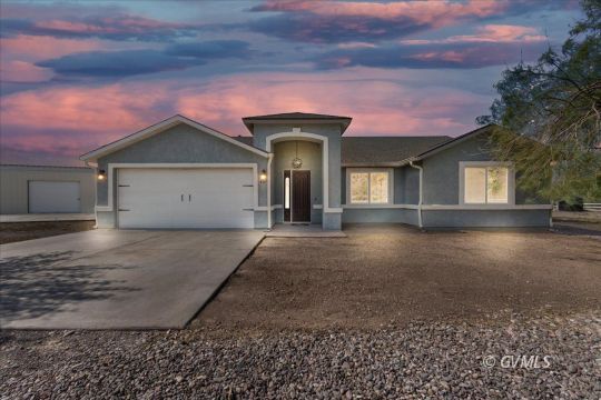 feature listing property photo