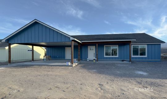 feature listing property photo