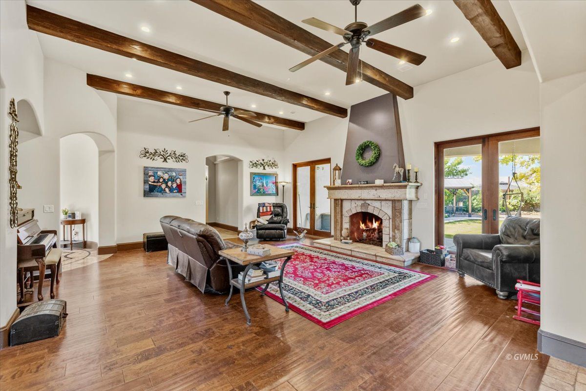 Property Photo 23
