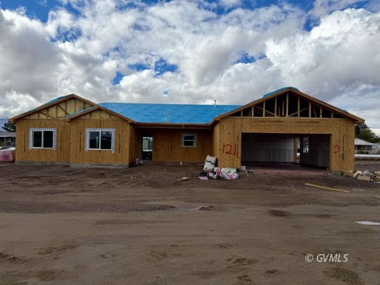 feature listing property photo