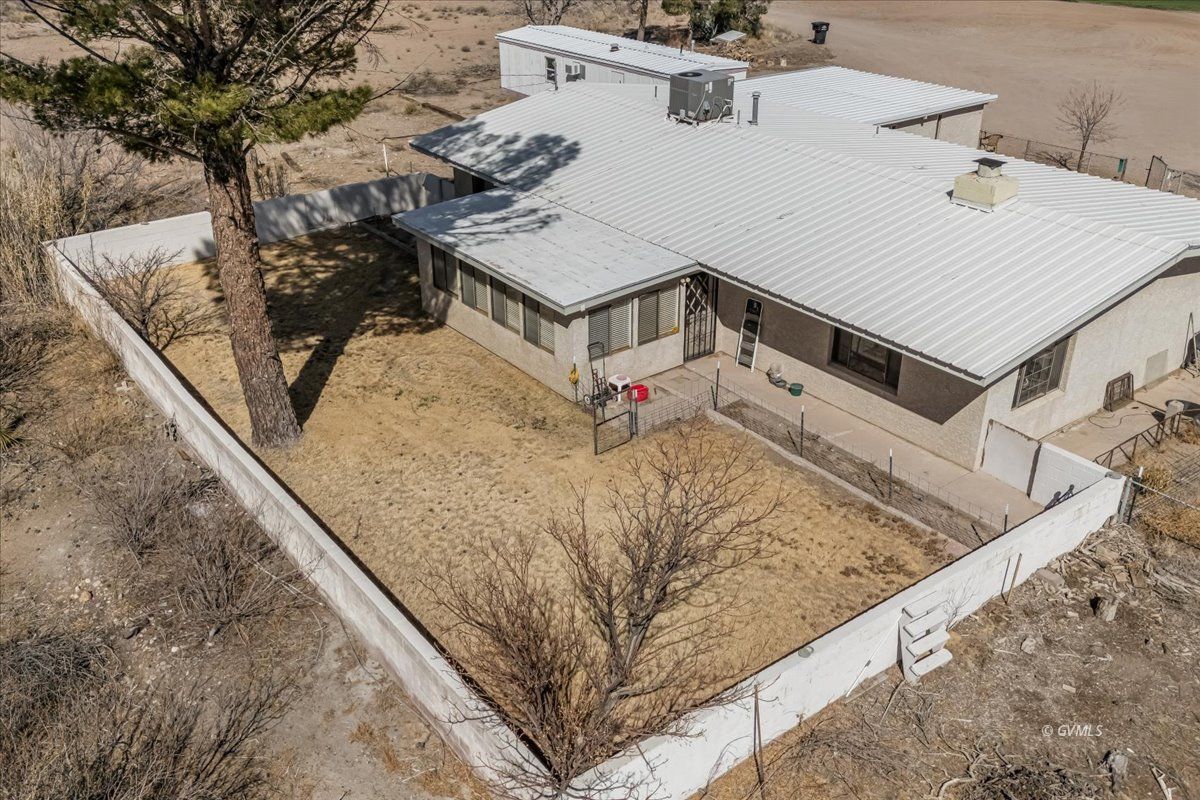 Property Photo 19