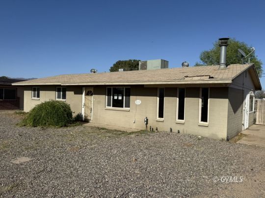 feature listing property photo