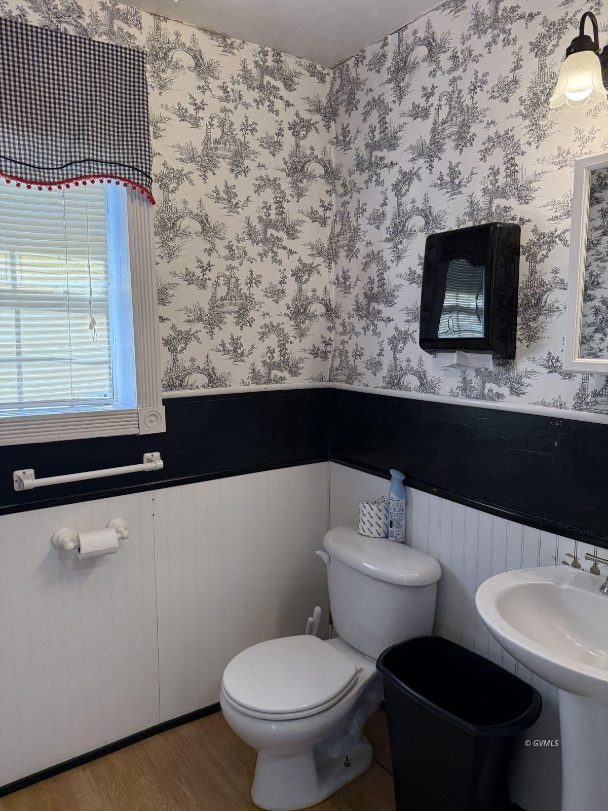 Property Photo 23