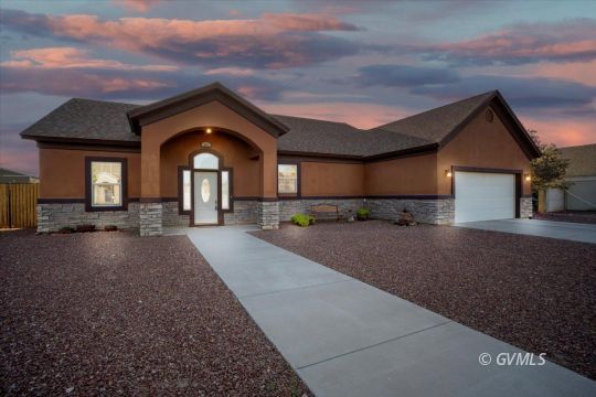 feature listing property photo