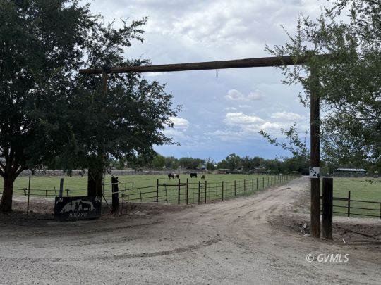 feature listing property photo