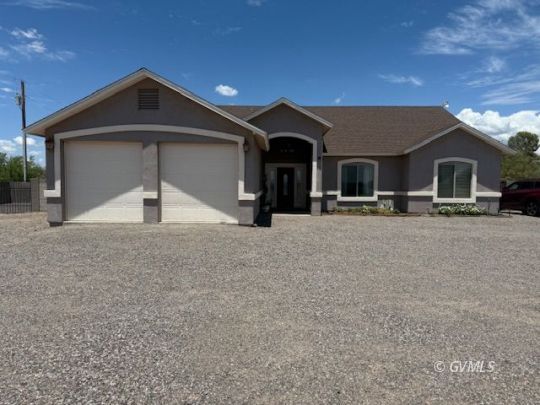 feature listing property photo