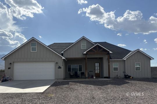 feature listing property photo