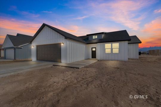 feature listing property photo