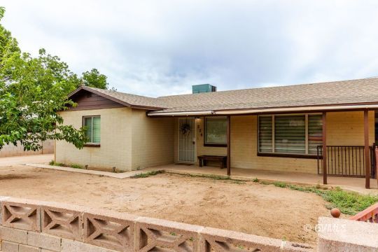 feature listing property photo