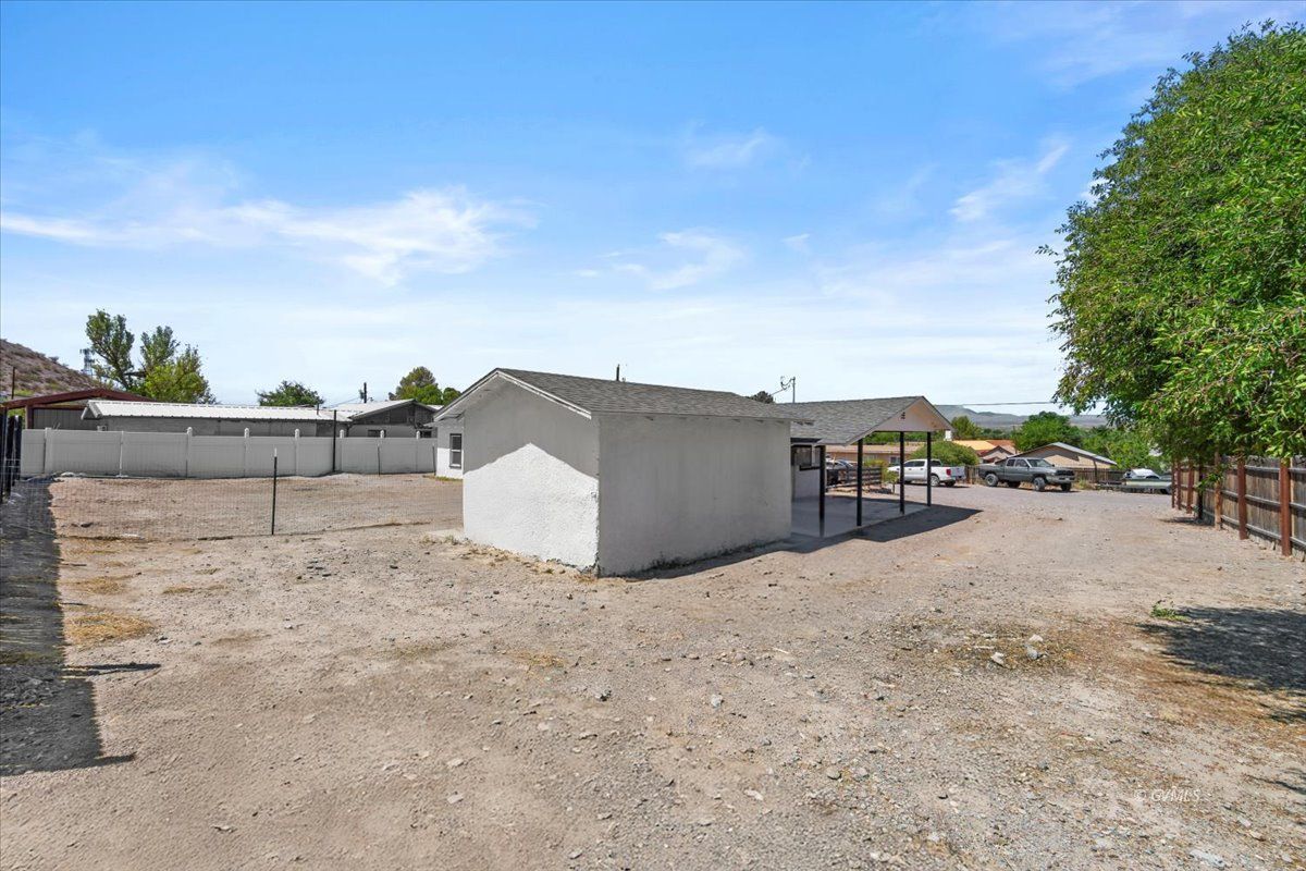 Property Photo 31