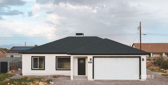 feature listing property photo