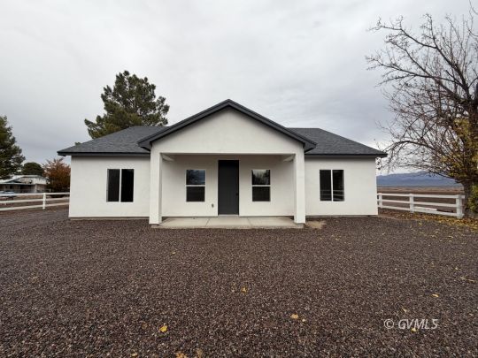 feature listing property photo