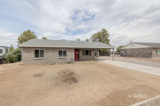 feature listing property photo