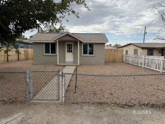 feature listing property photo